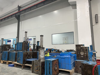 La Chine NINGBO XINYAN PACKAGING CO.,LTD