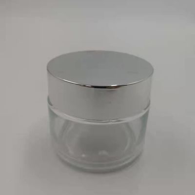 Pot de crème en verre de l'espace libre 100g de MSDS avec la boue blanche de masque de couvercle de chapeau argenté brillant