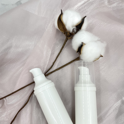 Rupture UV de lotion de la preuve 20ml 25ml pp sur les bouteilles privées d'air adaptées aux besoins du client de pompe de couleurs