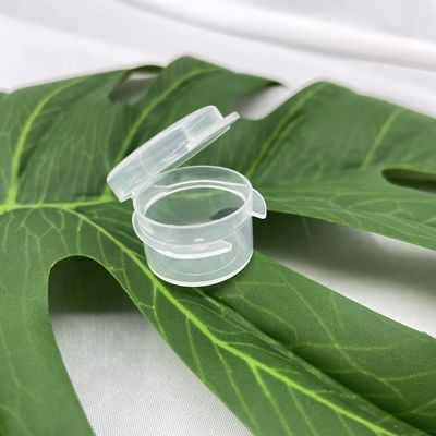 Le cosmétique de pp 5g cogne la taille d'essai adaptée aux besoins du client pour colorer des récipients en plastique pour écrème
