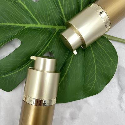 La pompe privée d'air de l'or 30ml 15ml met le double mur en bouteille de déclencheur plaquant pour des cosmétiques