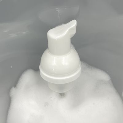 Savon écumant de salle de bains de shampooing du distributeur 30mm de dosage réutilisable de la fermeture 0.06ml