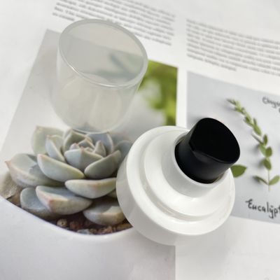 Fermeture de mur de double du distributeur 0.25ML/T de pompe de crème de main 24/410 SS316 avec le chapeau de pp