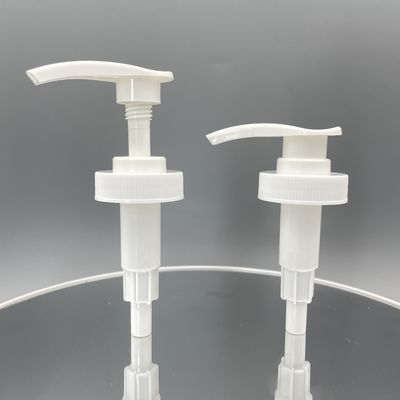 Taux blanc 38/400 de la décharge 4.0ML de la pompe 33/410 de distributeur de bouteille de shampooing