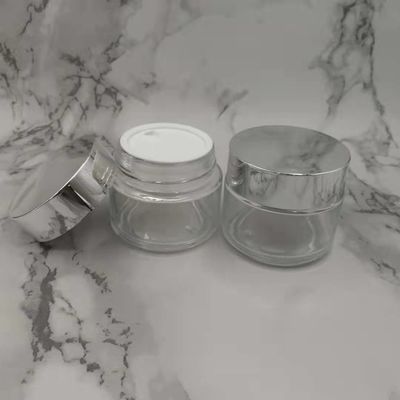 Pot de crème en verre de l'espace libre 100g de MSDS avec la boue blanche de masque de couvercle de chapeau argenté brillant