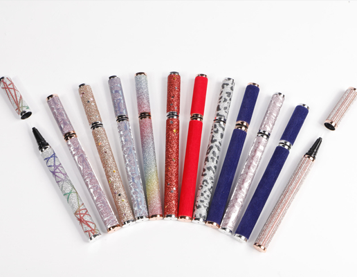 Emballage imperméable à l'eau de stylo de colle d'eye-liner de luxe de logo privé