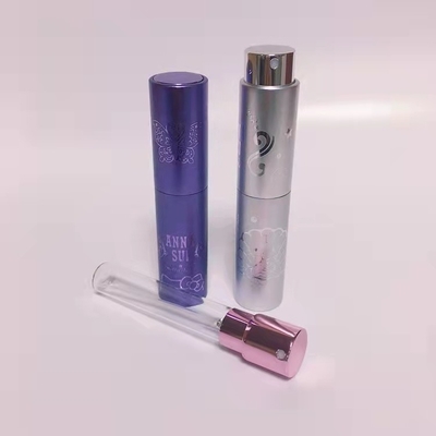 Bouteille en verre remplaçable de luxe de relief de la conception 10ml 8ml de bouteille de jet de parfum d'aluminium